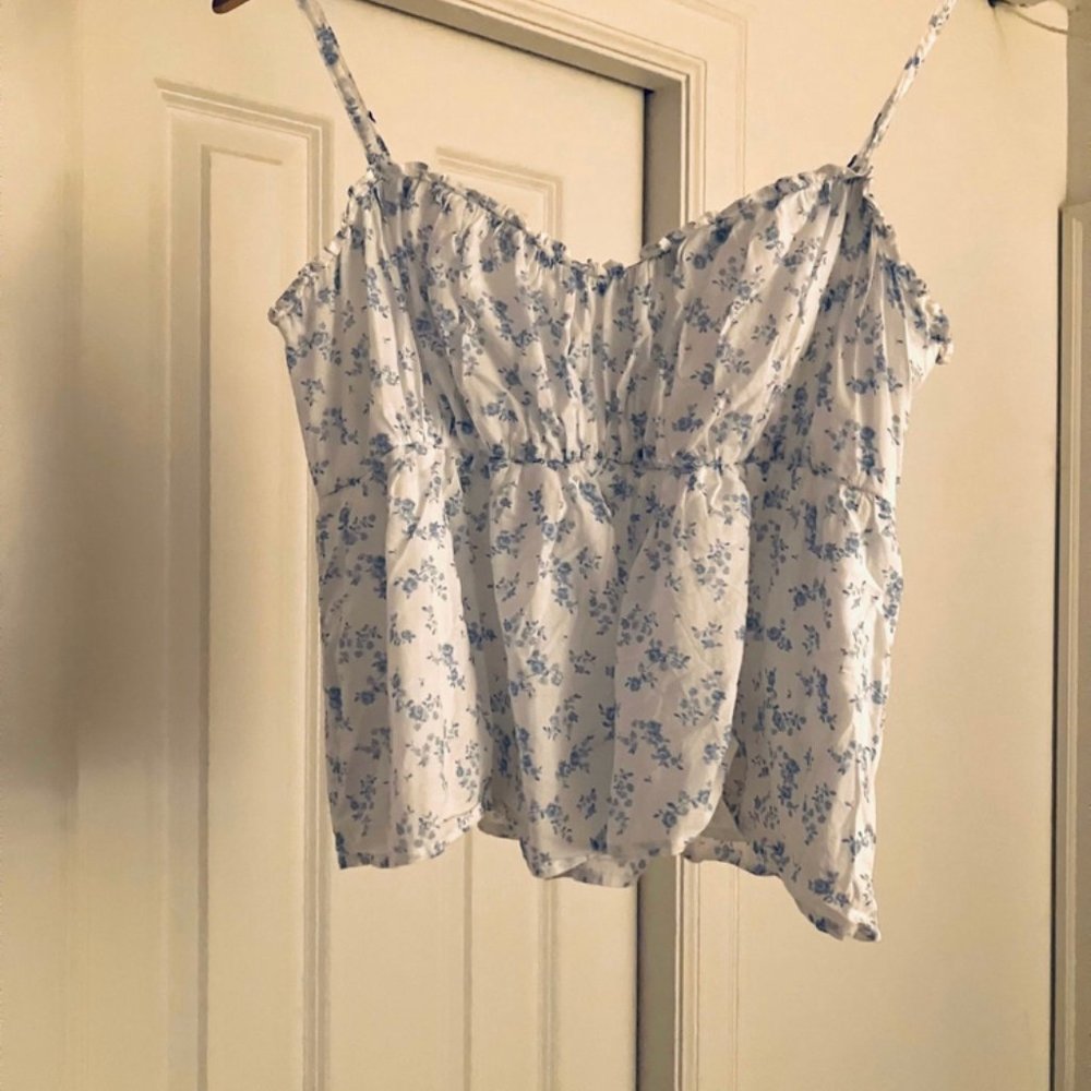 Hollister babydoll tank top size L